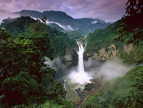 Ecuador fall