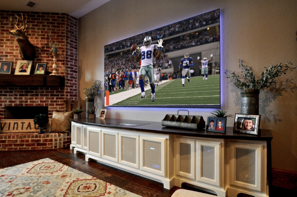 Greenzoner.com - Projector Paint vs Screen: Which is Better for Home Theater?